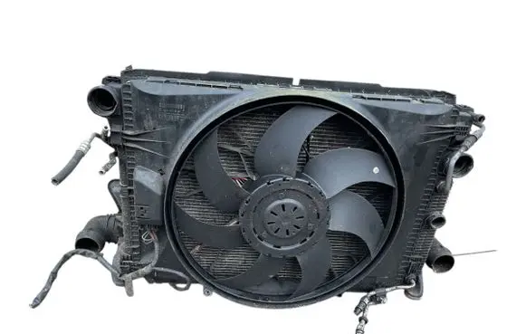 Mercedes-Benz E C207 W207 Radiator set A2045001001 12526976 a0005010765