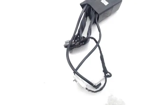 Nissan Qashqai Middle seatbelt buckle (rear)