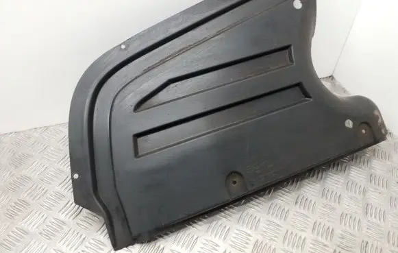 Volkswagen PASSAT B7 Rear underbody cover/under tray 3AA825216