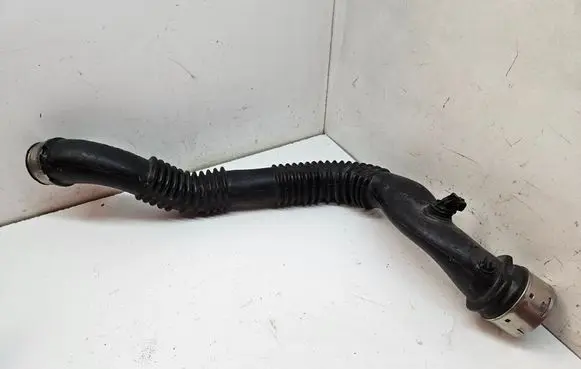Intercooler hose/pipe