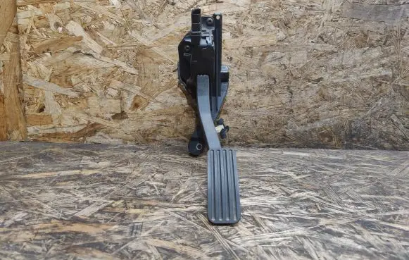 Jaguar XJL Accelerator throttle pedal 9X239F832AA