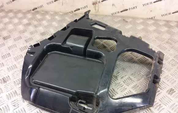 BMW 2 F22 F23 Rear bumper mounting bracket 7285534