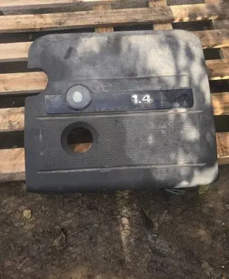 Engine cover (trim)