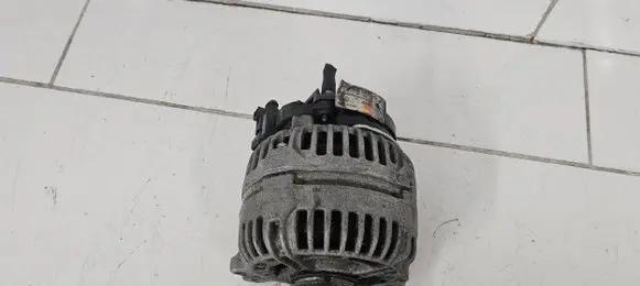 Audi A4 S4 B8 8K Generator/alternator 0986081340