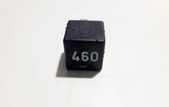 Volkswagen PASSAT B6 Other relay 1k0951253a v23134-j52-x430