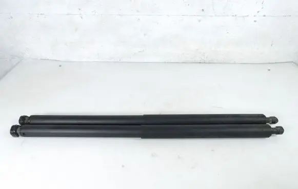 Opel Insignia A Shock absorber/damper mounting bracket 