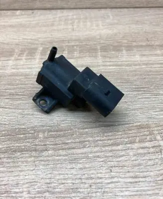 Volkswagen Touareg II Turbo solenoid valve 037906283D 07T127