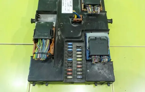 Ford Transit Fuse box set BK2T14B476AP BEZPIECZNIKOW