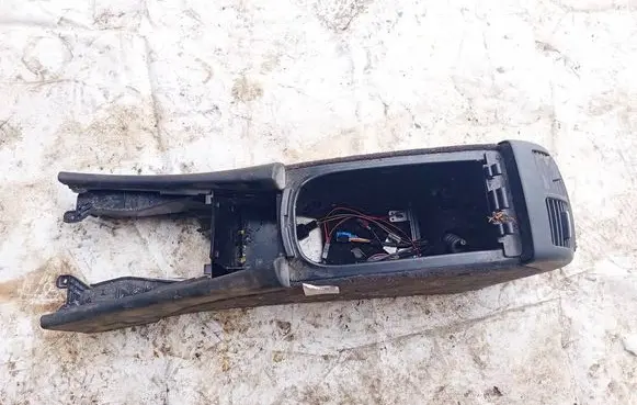Mercedes-Benz E W211 Other interior part A2116800350