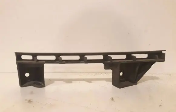 Front bumper mounting bracket