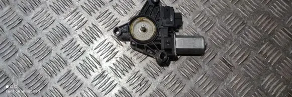 Mercedes-Benz E W212 Front door window regulator motor A2139060602