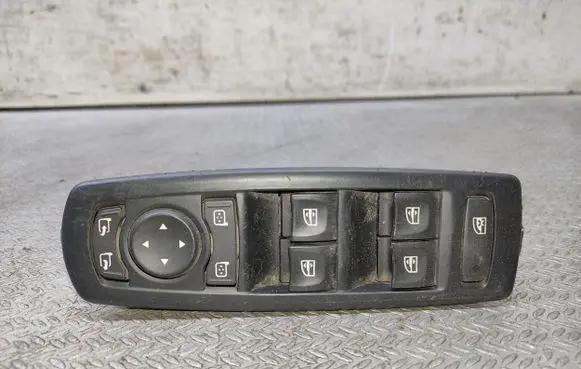 Renault Laguna III Electric window control switch 809610006R