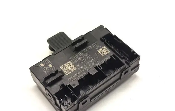 Porsche Macan (95B) Door control unit/module 4H0959793AC 4H0959793P A2C7325360700