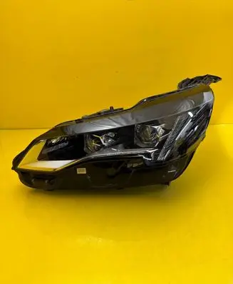 Peugeot 3008 II Headlight/headlamp 9836230680