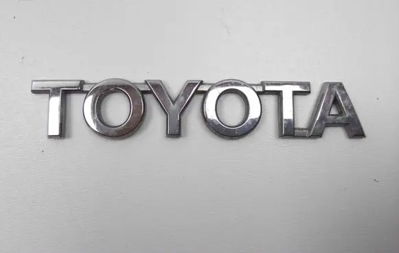 Toyota RAV 4 (XA30) Manufacturers badge/model letters 