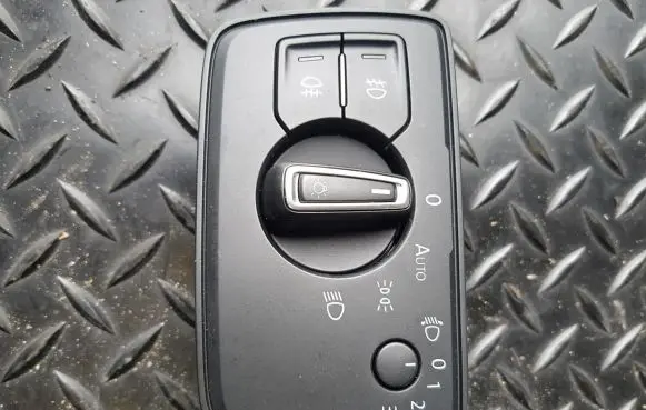 Volkswagen PASSAT B8 Light switch 3G0941633