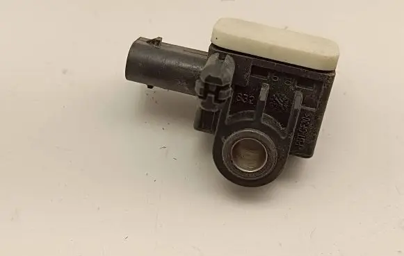 Mercedes-Benz CLA C117 X117 W117 Airbag deployment crash/impact sensor A1668210151