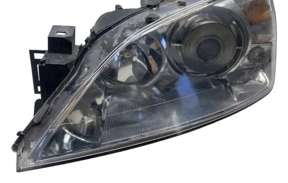 Ford Mondeo Mk III Headlight/headlamp 1S7113006CM 0301174271