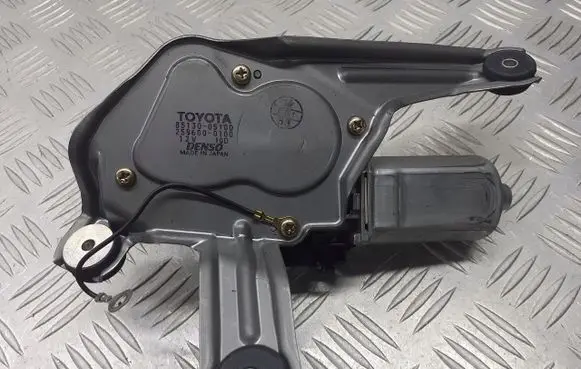 Toyota Avensis T250 Wiper motor 85130-05100