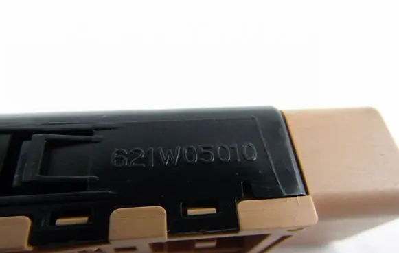 Hyundai Santa Fe Windscreen/window heater switch 202002962