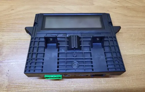 Volvo XC60 Screen/display/small screen 30772584 M828X100281 SN62004452