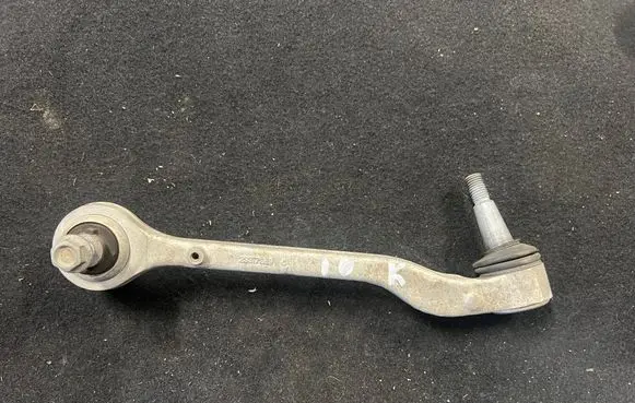 Chevrolet Camaro Front lower control arm/wishbone 23317369