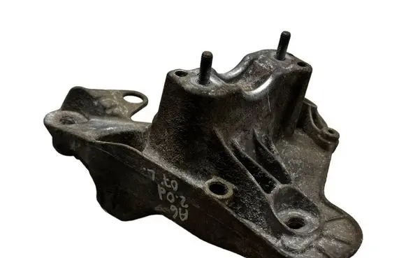 Audi A6 S6 C6 4F Engine mounting bracket 4F0199351AG