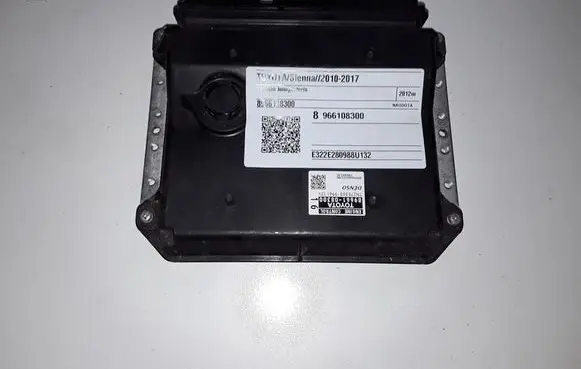 Toyota Sienna XL30 III Engine control unit/module 8966108300