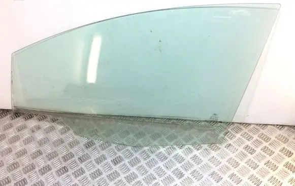 Ford Fiesta Front door window glass four-door 8A61A21411A