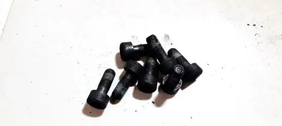 Nissan Qashqai Nuts/bolts 