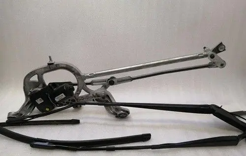 Tesla Model S Front wiper linkage and motor 107607500B