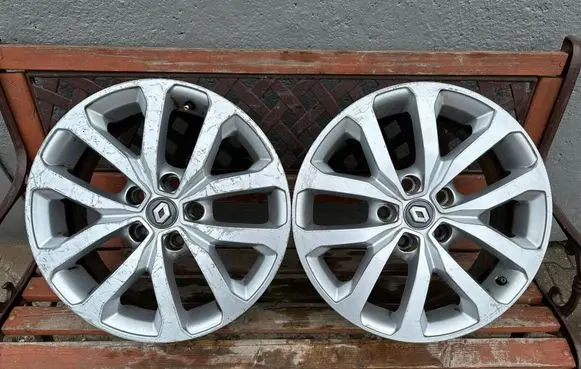 Renault Kadjar R17 alloy rim 