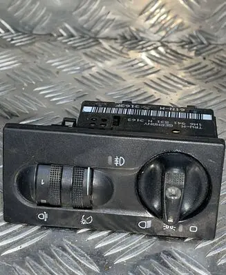Volkswagen Golf III Light switch 1H6941531 3163F