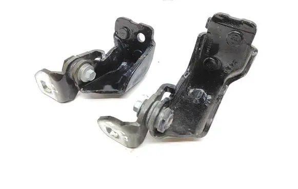 Rear door hinge set
