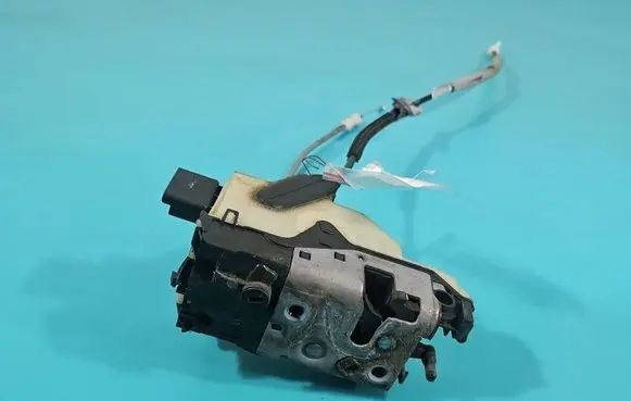 Citroen C4 II Front door lock 9685351480 IMPRK1573580