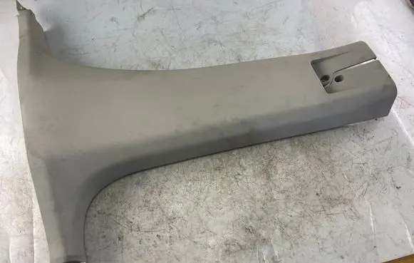 Chrysler 300 - 300C (B) pillar trim (bottom) 0um22bd1ah