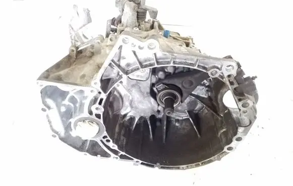 Nissan X-Trail T30 Manual 6 speed gearbox 