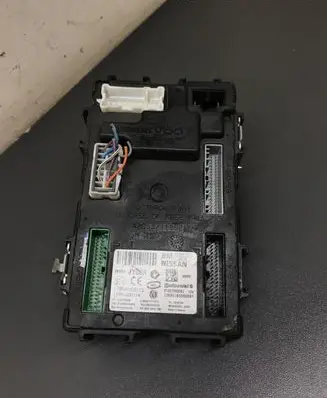 Renault Koleos I Comfort/convenience module