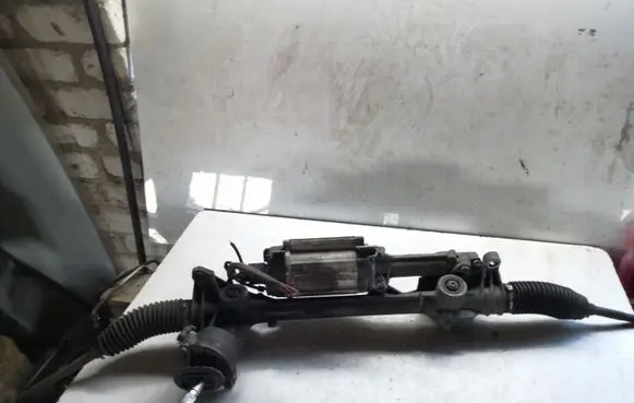 Volkswagen Golf VI Steering rack 7805501469
