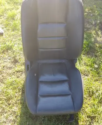 Front passenger seat