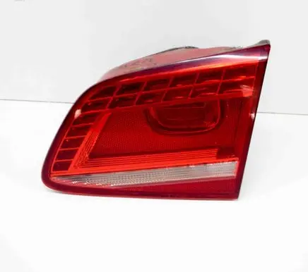Volkswagen PASSAT B7 Tailgate rear/tail lights 3AE945308C