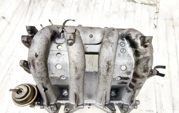 Nissan Almera N16 Intake manifold