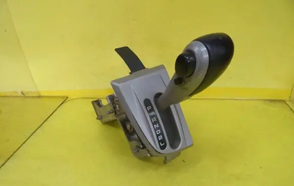 KIA Carnival Gear shifter/selector