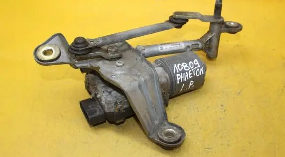 Volkswagen Phaeton Front wiper linkage and motor 3D1955119A
