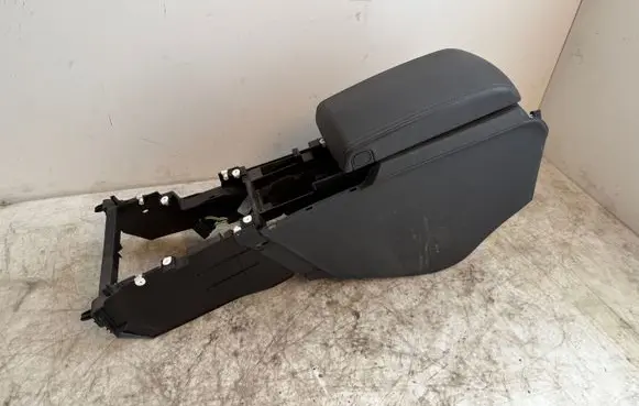 Peugeot 508 RXH Armrest 