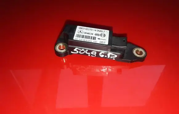 Mercedes-Benz CLK A209 C209 Airbag deployment crash/impact sensor 000302270 004634 0018204426
