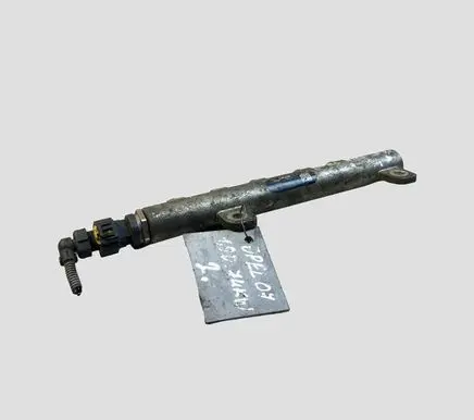 Opel Zafira B Fuel main line pipe 55197370 E0104691
