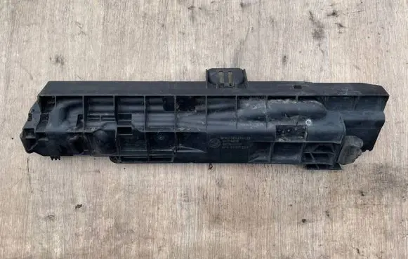 BMW 1 E81 E87 Radiator support slam panel bracket 7524914