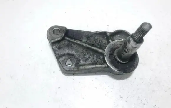 Opel Corsa D Engine mounting bracket