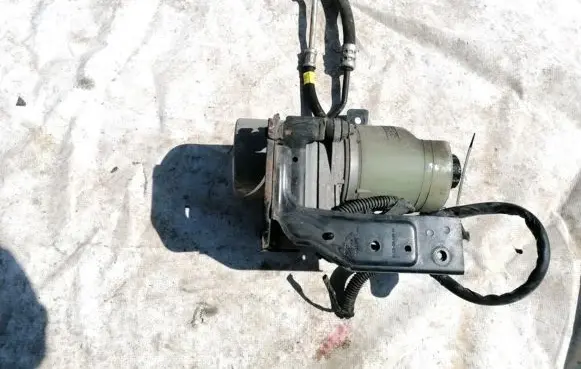 Ford C-MAX I Power steering pump 4M513K514BF